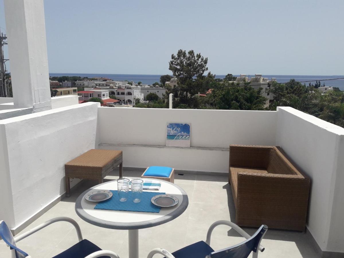 Irish Seaview Pefki (Rhodes)